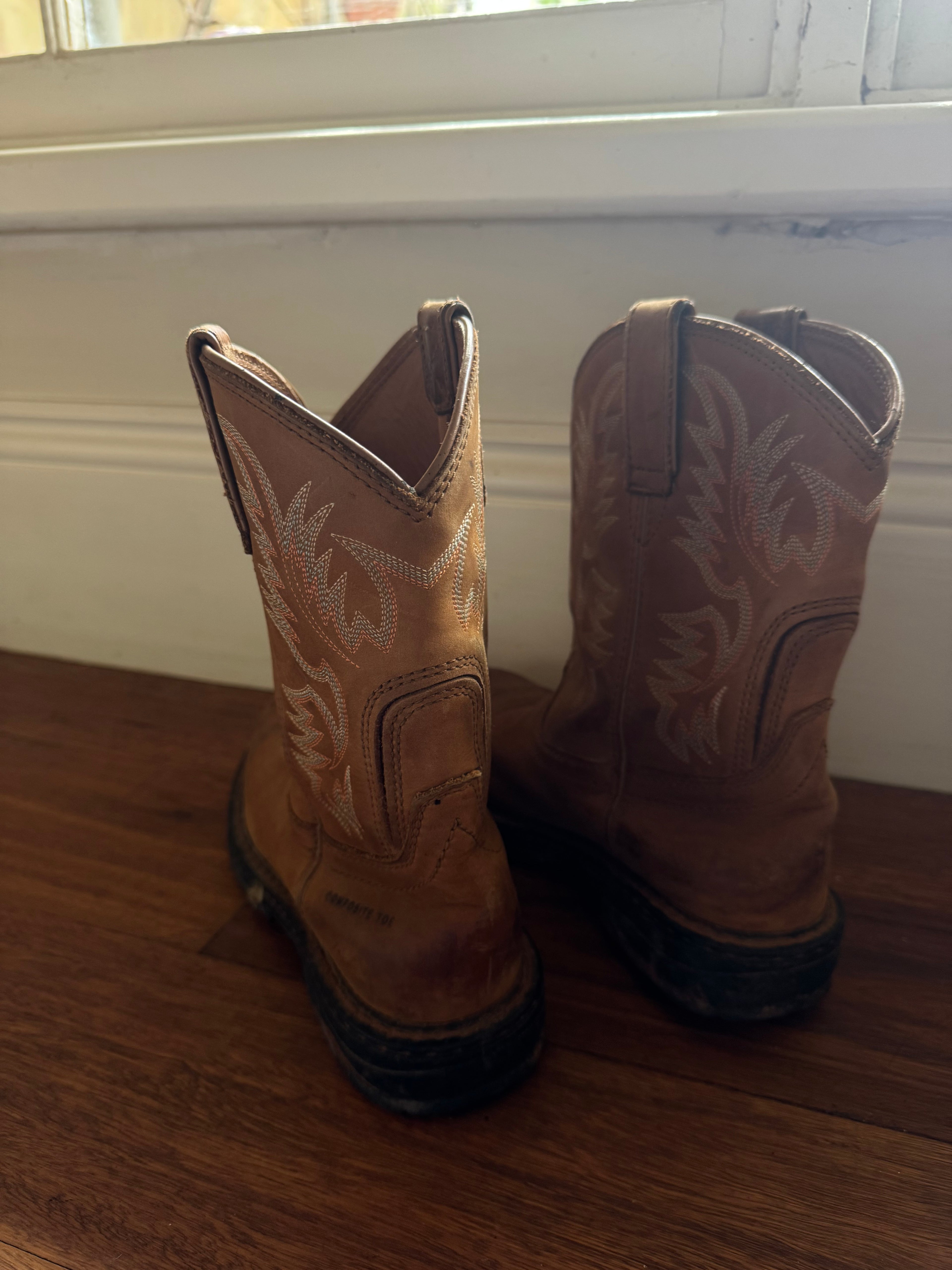 ARIAT BOOTS 37.5