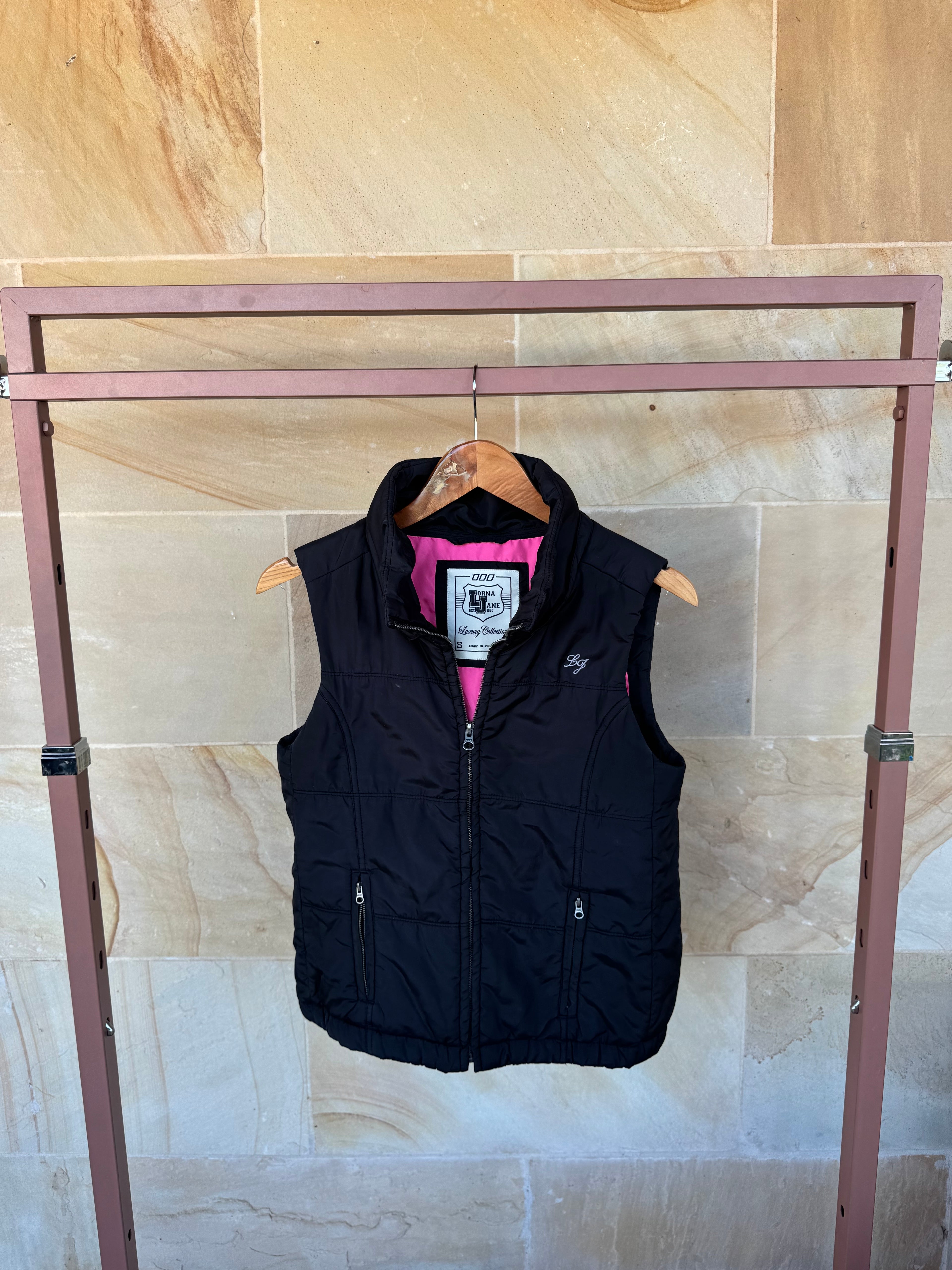 LORNA JANE PUFFER VEST S