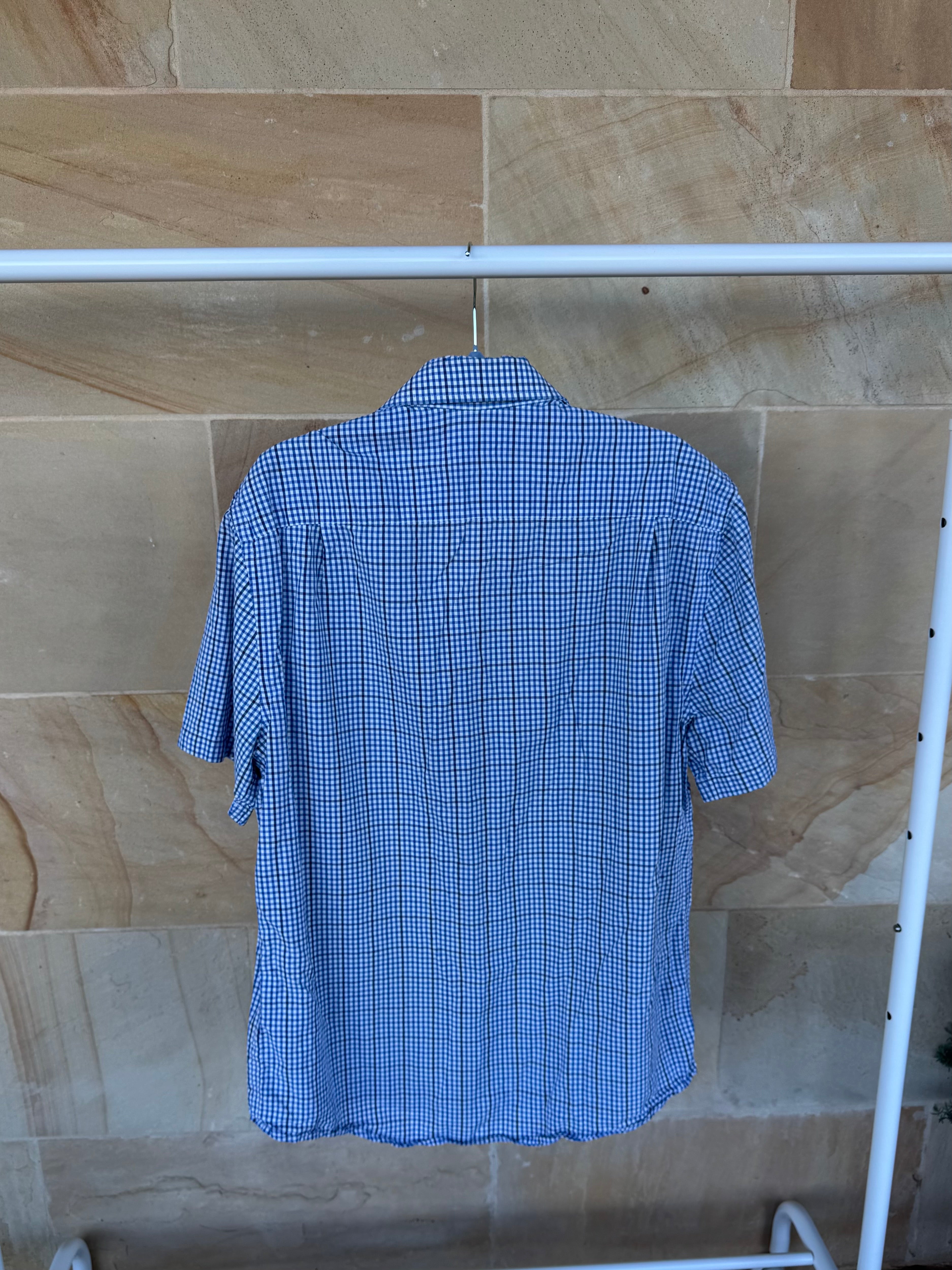 R.M. WILLIAMS SHORT SLEEVE SHIRT M