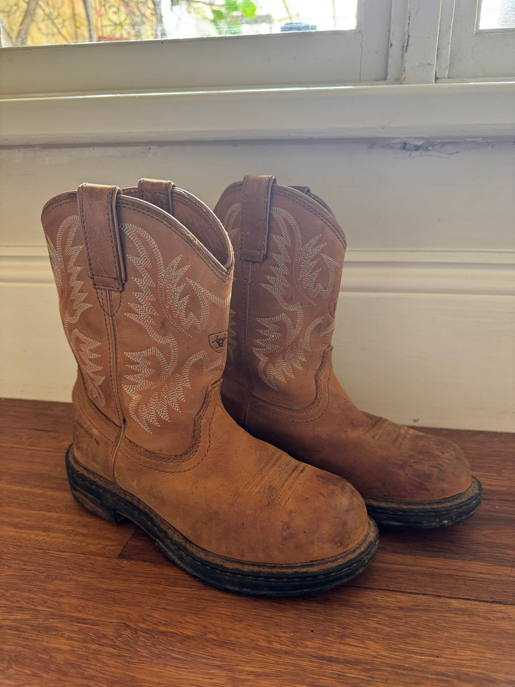 ARIAT BOOTS 37.5