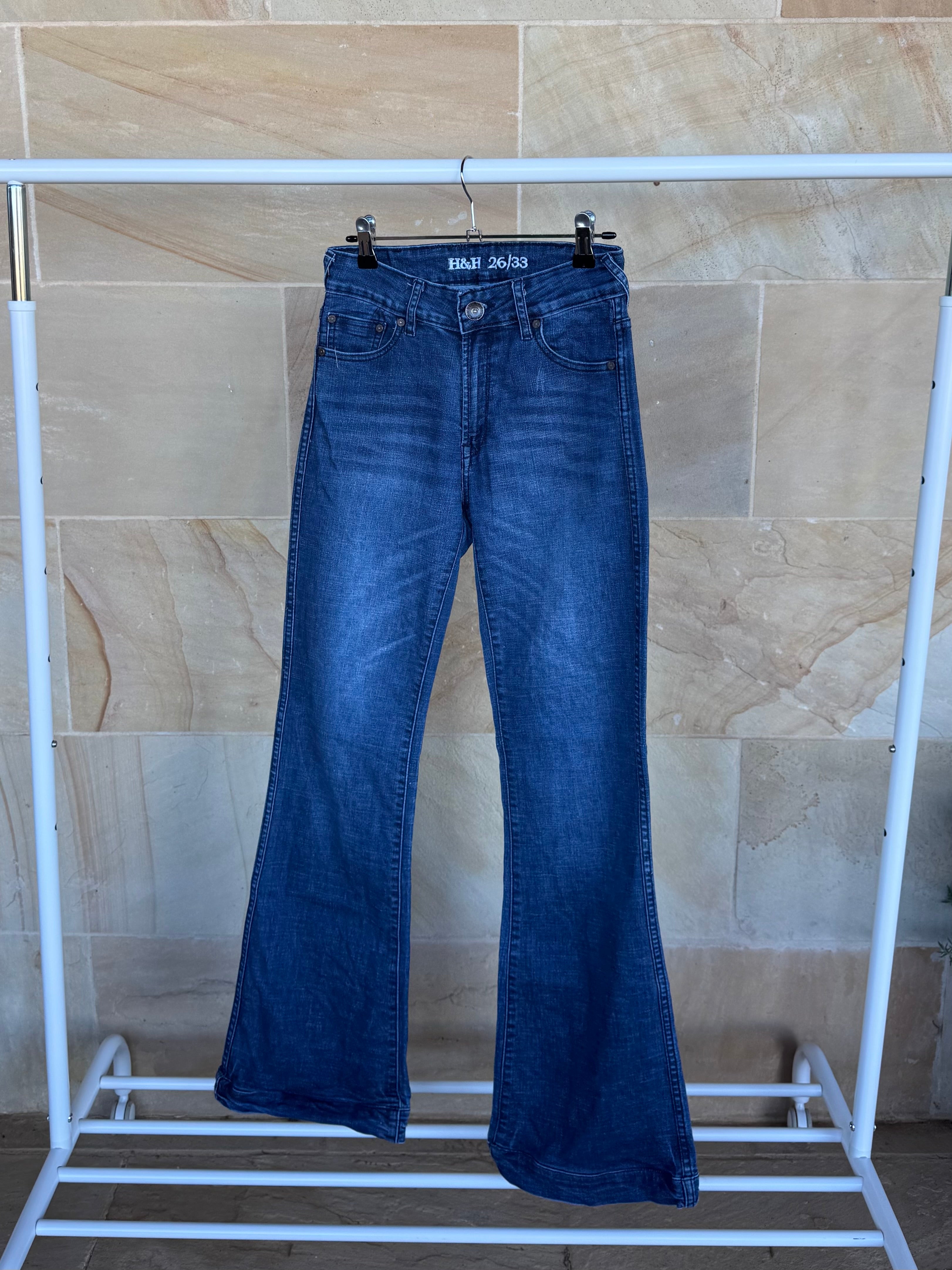 KIMES BETTY SEVENTEEN 0/36
