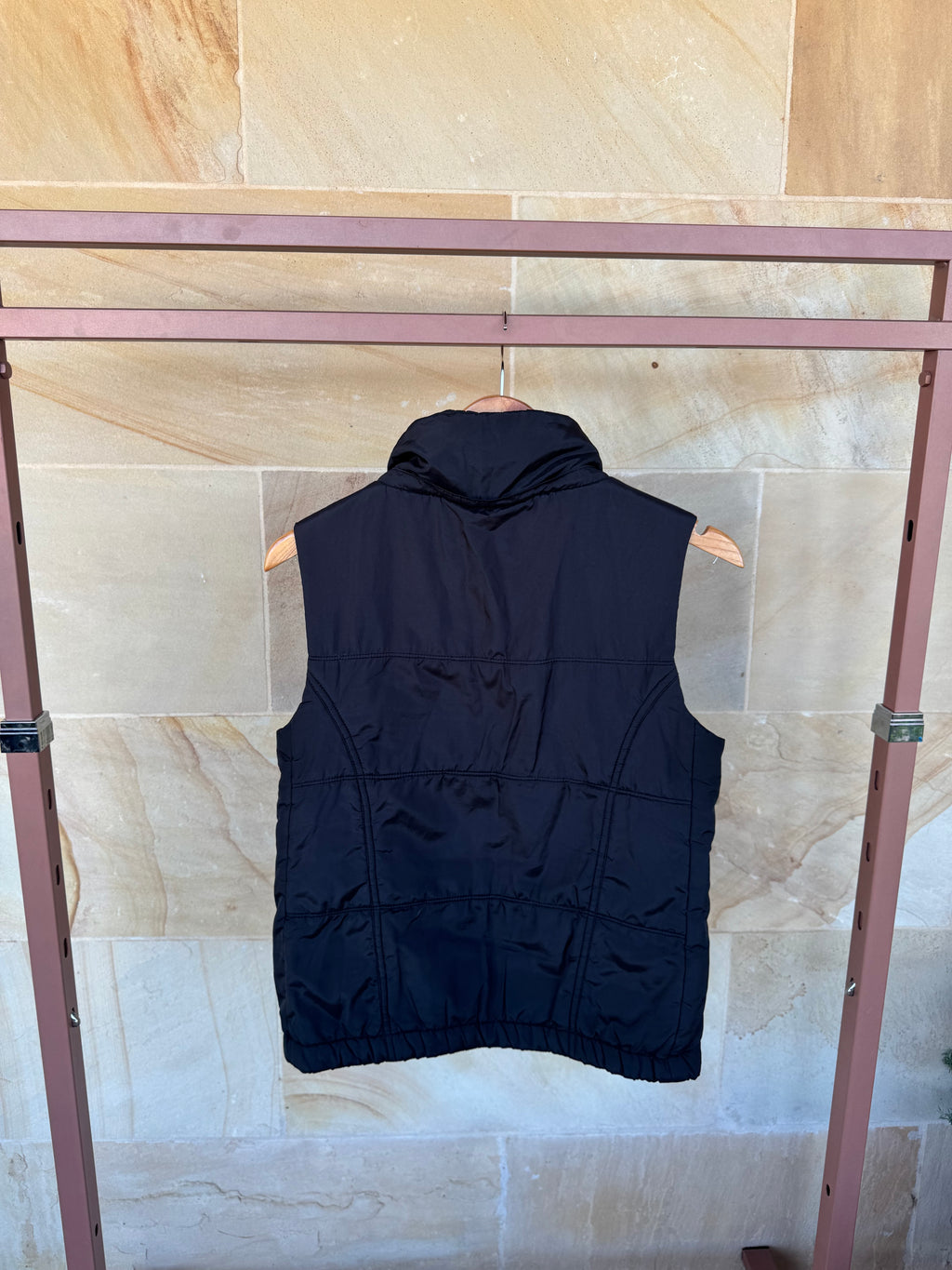 LORNA JANE PUFFER VEST S