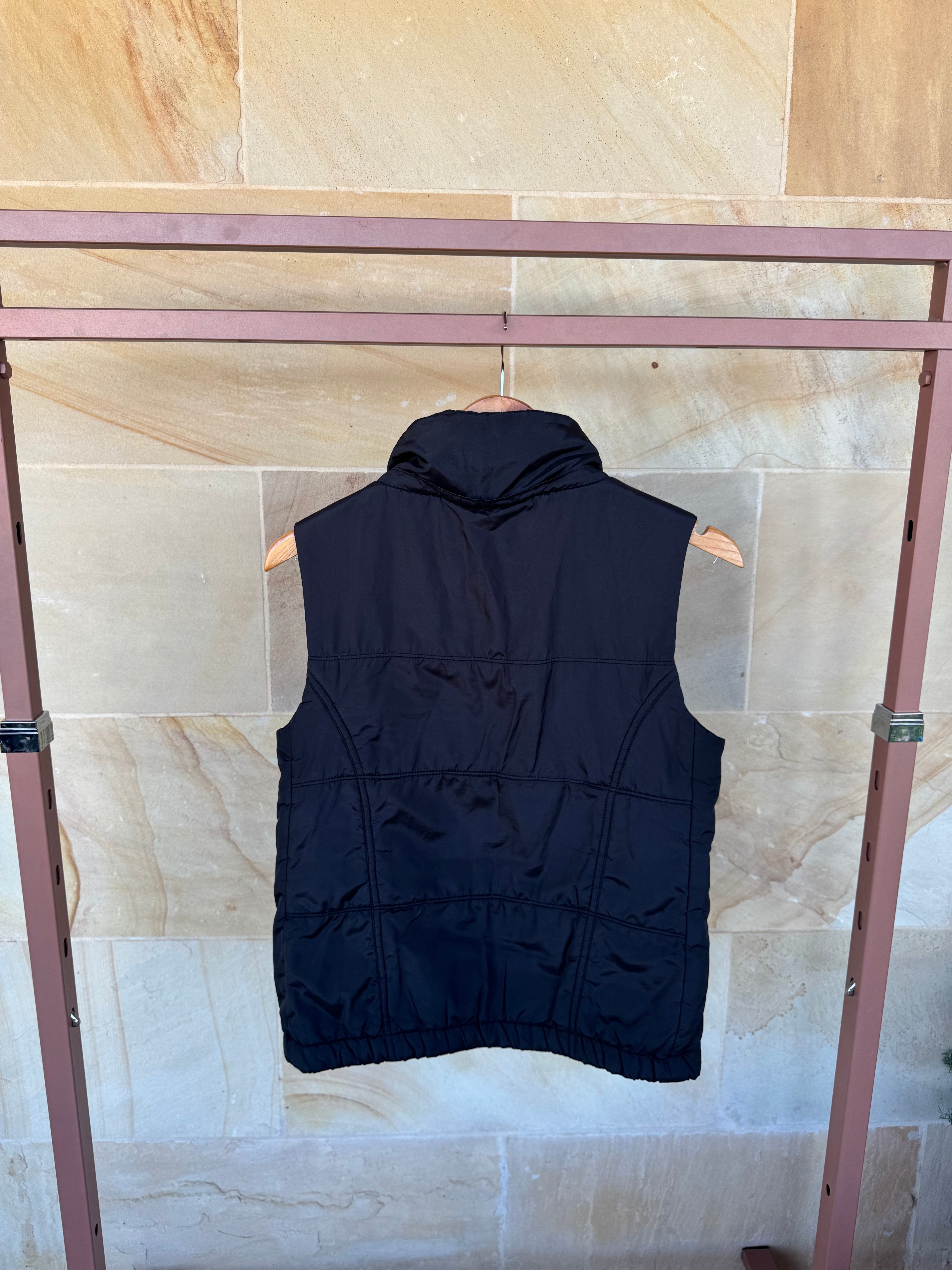 LORNA JANE PUFFER VEST S