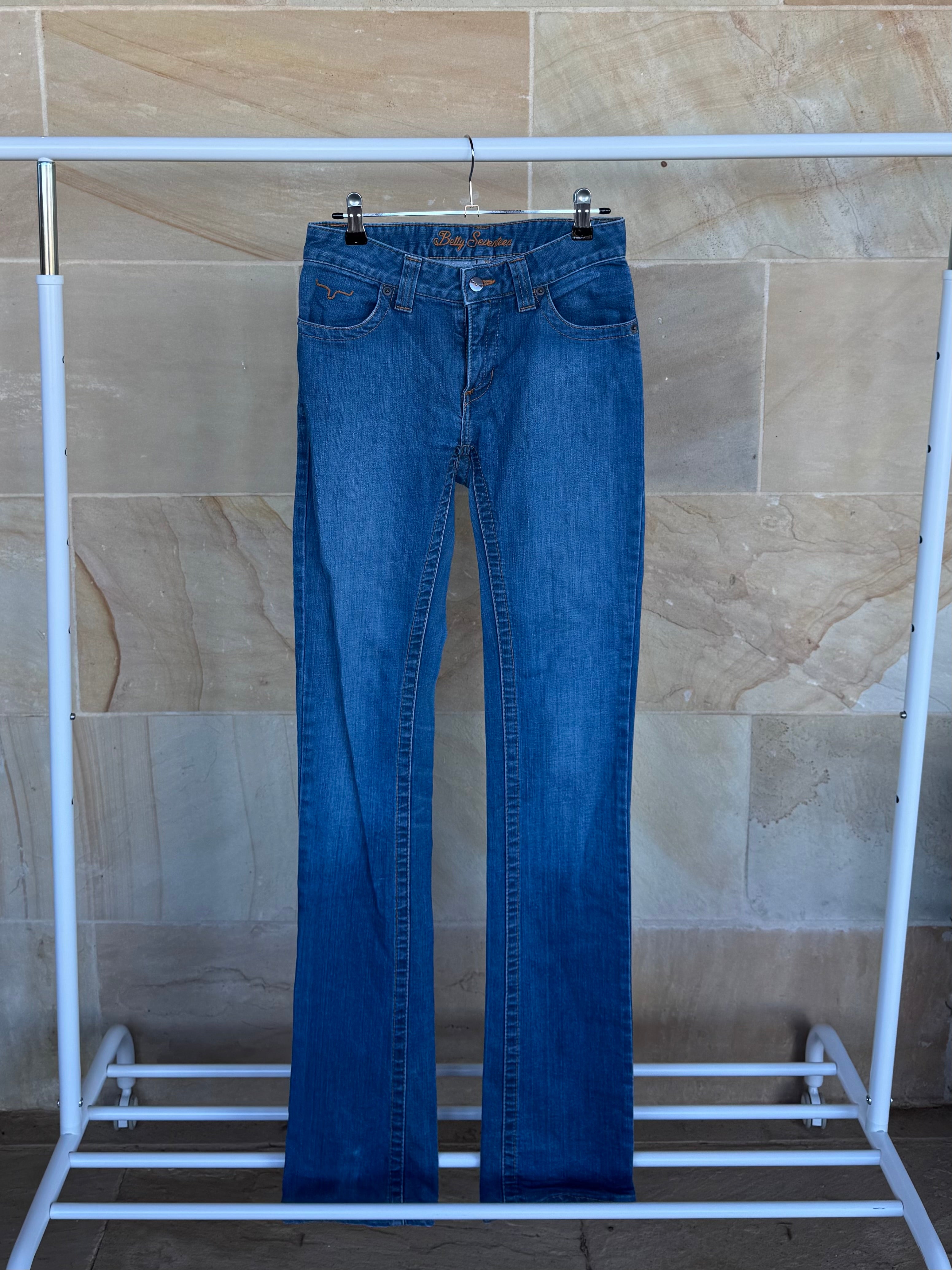 KIMES BETTY SEVENTEEN 0/36