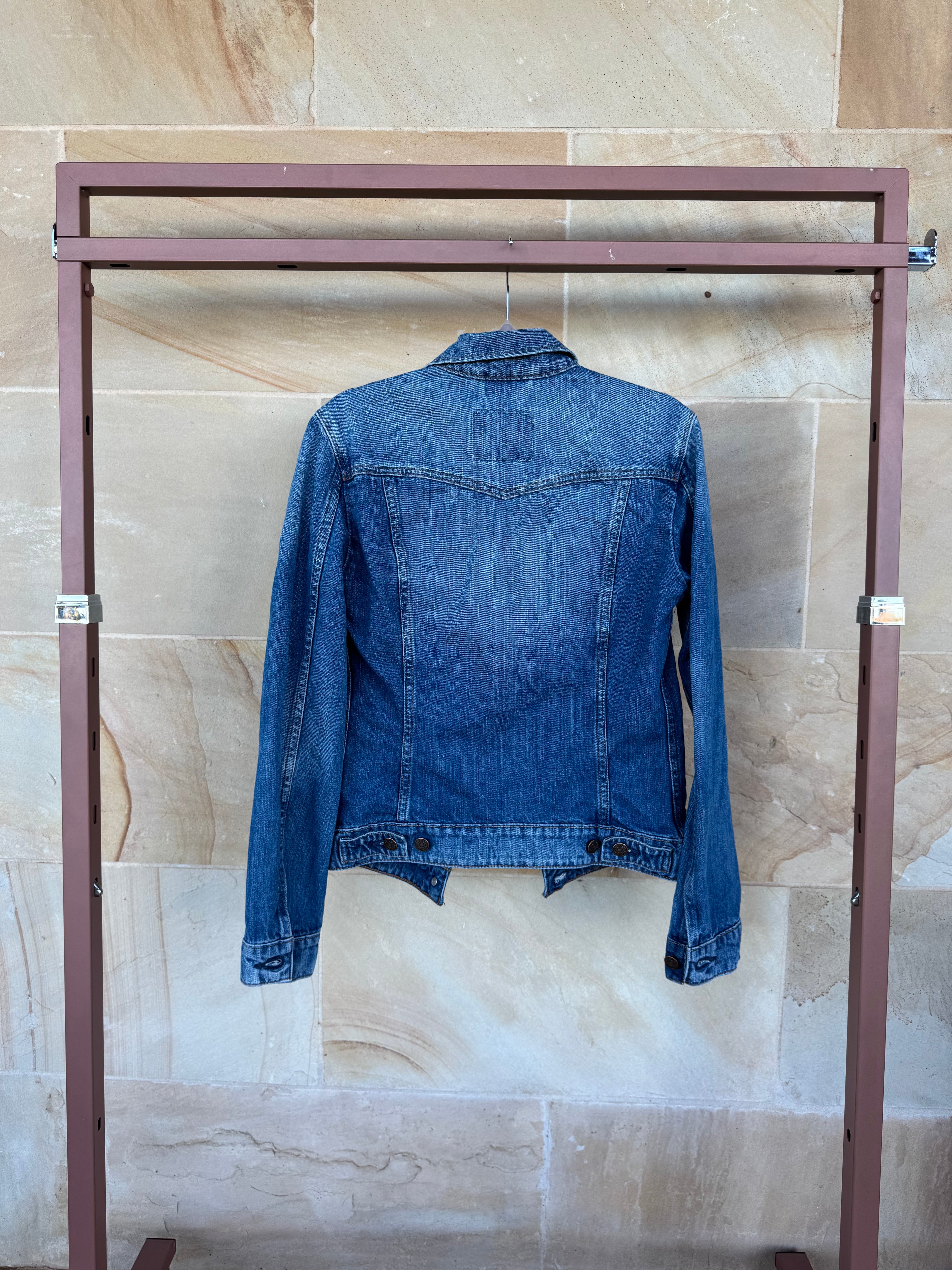 LEVI’S DENIM JACKET XS