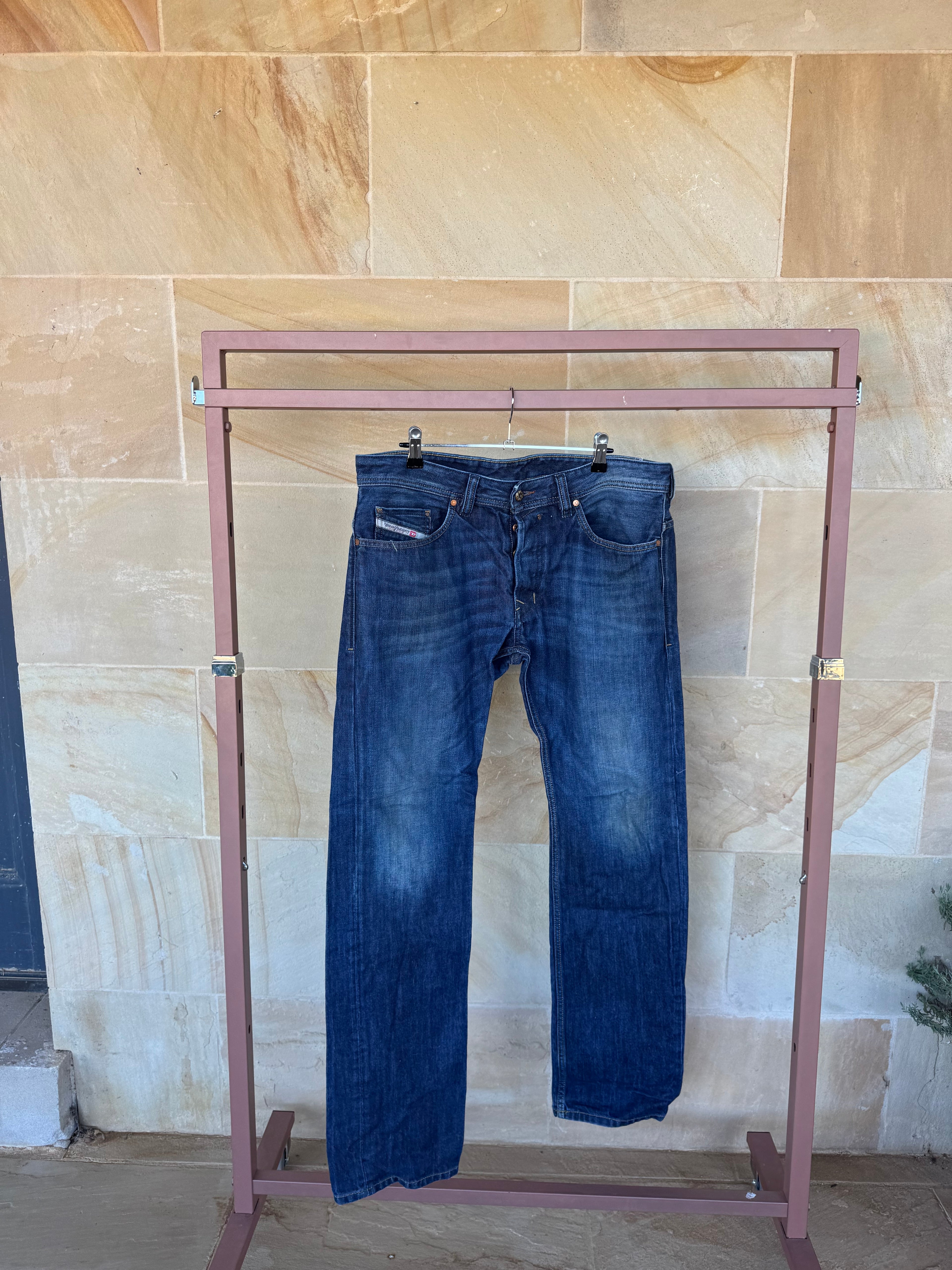 DIESEL INDUSTRY JEANS 32”