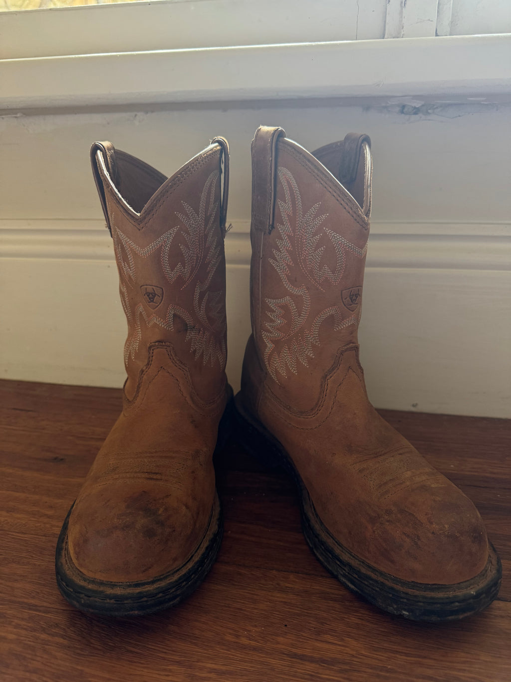 ARIAT BOOTS 37.5