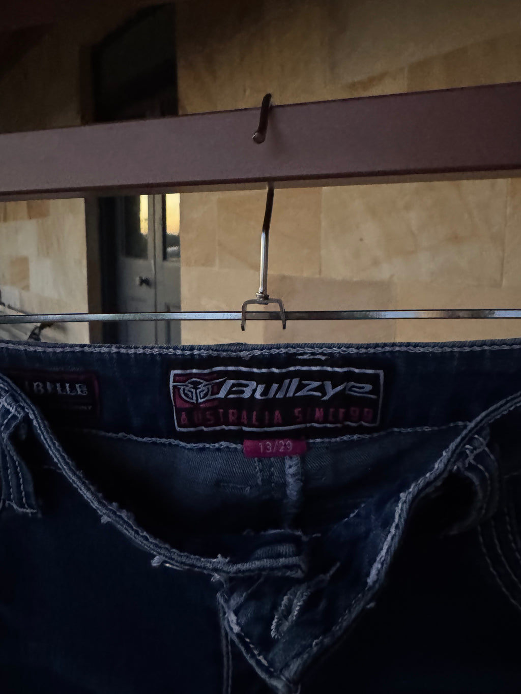 BULLZYE JEANS 29RR